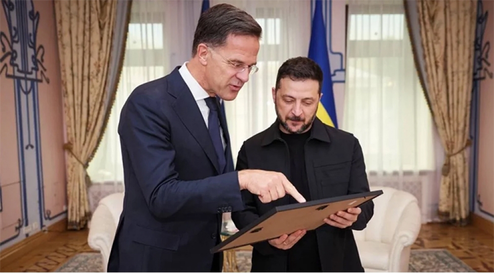 zelenski-ile-rutte-rusiya-ile-qarshidaki-danishiqlara-hazirligi-muzakire-edibler