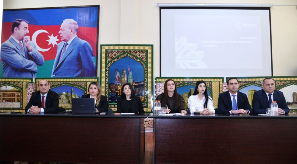 yeni-teyin-olunmush-mekteb-direktorlari-ile-gorush-kechirilib