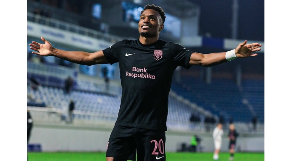 coy-lens-mikelsden-100-cu-oyun-tarixde-7-ci