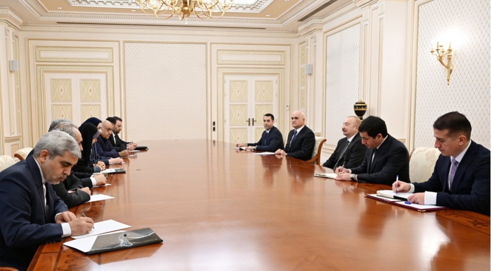 prezident-ilham-eliyev-iranin-yol-ve-shehersalma-nazirinin-bashchiliq-etdiyi-numayende-heyetini-qebul-edib-foto