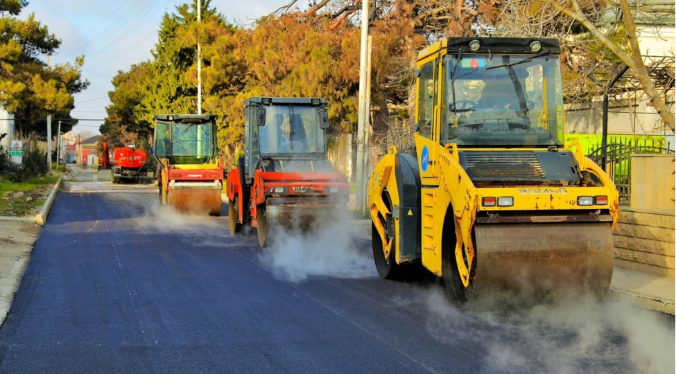 sabunchu-rayonu-bakixanov-qesebesi-yaver-eliyev-kuchesi-temir-olunur