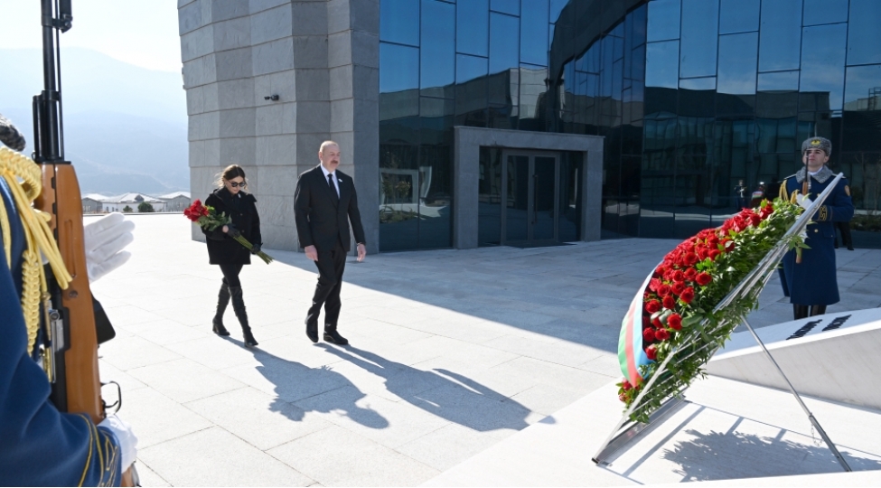 prezident-ilham-eliyev-xocali-soyqirimi-memorialinin-achilishinda-ishtirak-edib-yenilenib