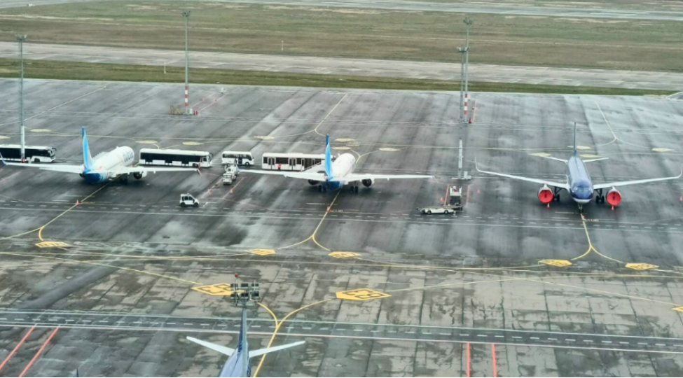 heyder-eliyev-beynelxalq-aeroportu-iki-beynelxalq-reysi-ehtiyat-hava-limani-kimi-qebul-edib