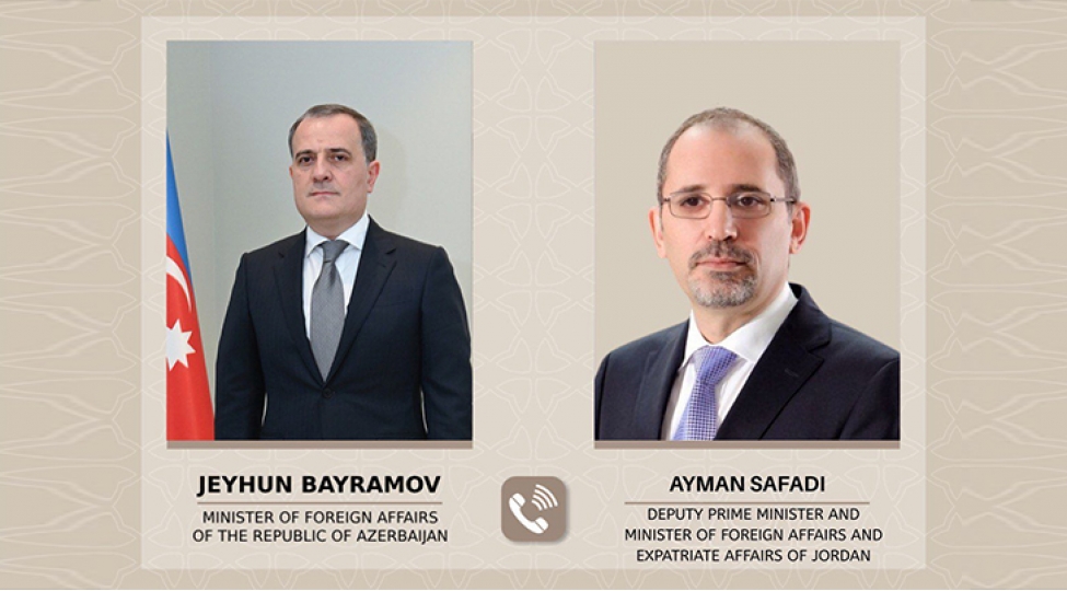 ceyhun-bayramov-ayman-el-sefadi-ile-yaxin-sherqdeki-herbi-siyasi-veziyyeti-muzakire-edib