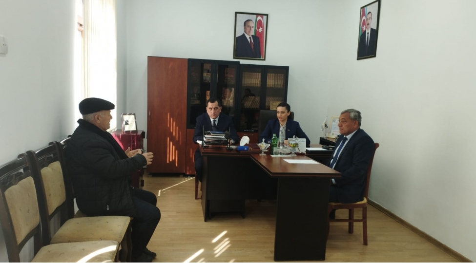 milli-meclisin-deputati-sebine-xasayeva-sechicileri-ile-gorushub-3