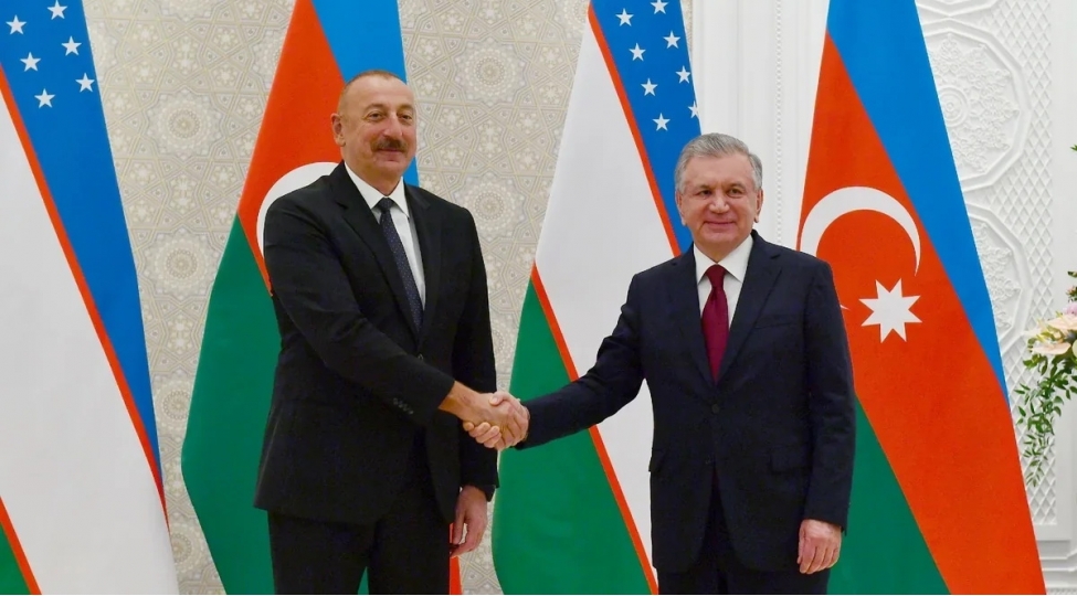 mirziyoyev-ilham-eliyeve-zeng-edib-iranin-azerbaycana-hucumunu-qinayib