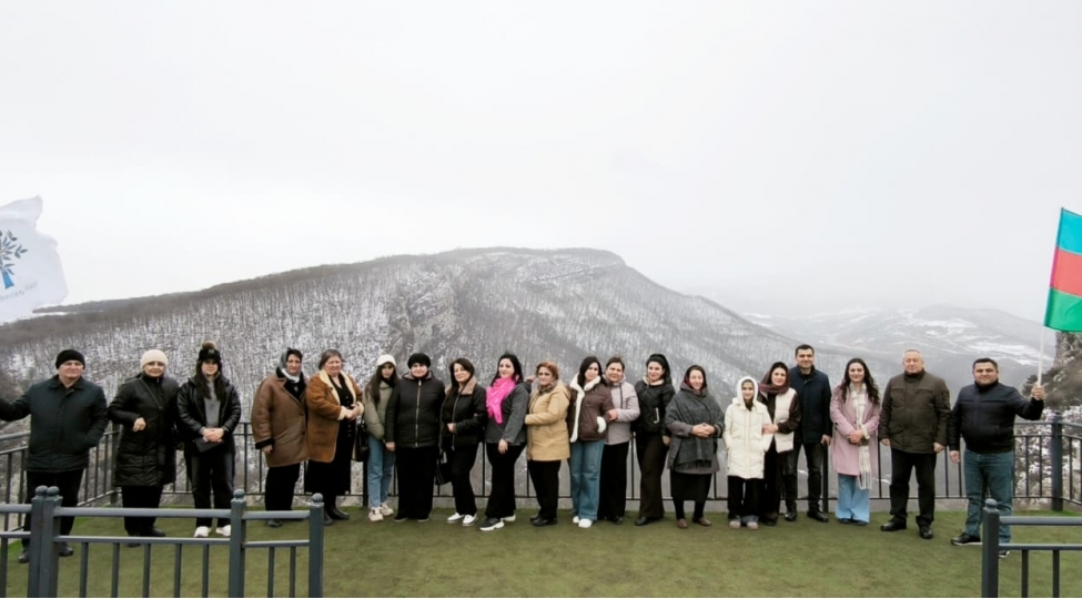 yap-dashkesen-rayon-teshkilati-feal-qadinlarin-ishgaldan-azad-olunmush-erazilere-seferini-teshkil-edib