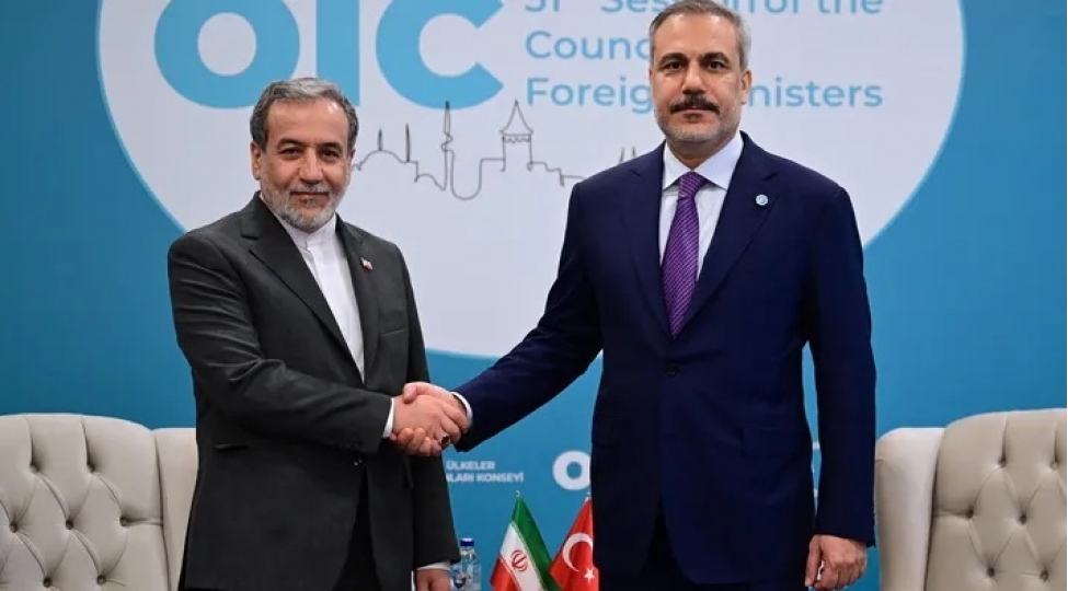 fidanla-eraqchi-arasinda-telefon-danishigi-olub