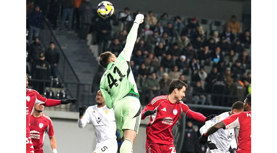 turan-tovuzun-qapichisi-premyer-liqada-8-oyundur-qol-buraxmir