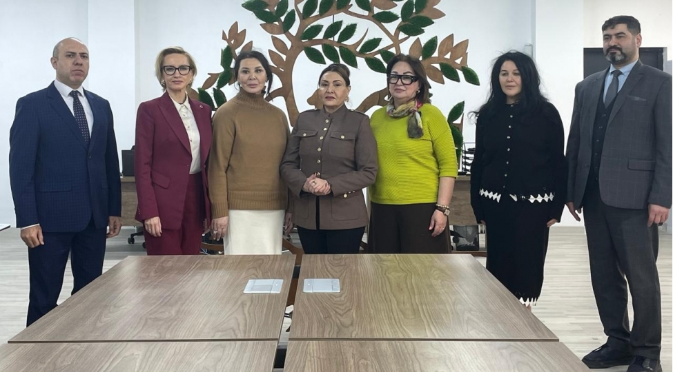 bakida-qadin-sahibkarliginin-inkishafi-ve-beynelxalq-biznes-emekdashligi-muzakire-olunub