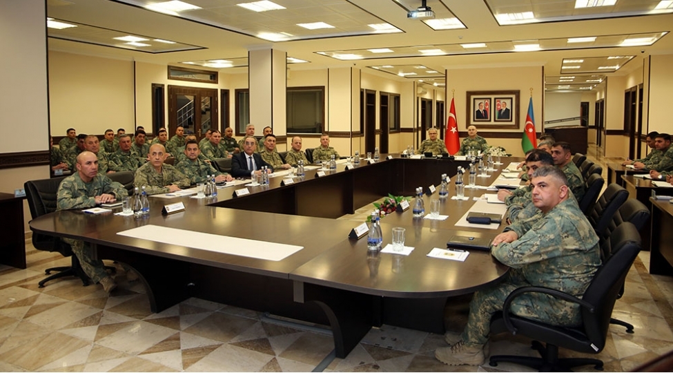 turkiye-ordusunun-quru-qoshunlari-komandani-euo-da-olub