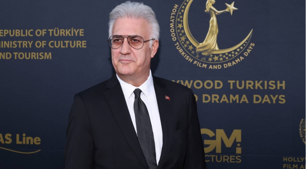 medeniyyet-naziri-tamer-karadagli-ile-gorush-kechirdi