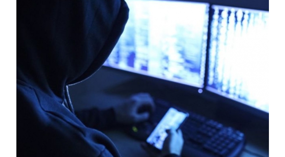 dovlet-qurumlarina-kiberhucumlar-azalib-2