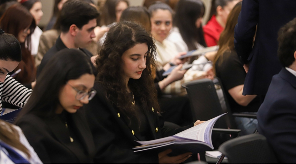 atropatena-adorbayqan-adli-dovletin-yaranmasi-kitabinin-teqdimati-kechirilib