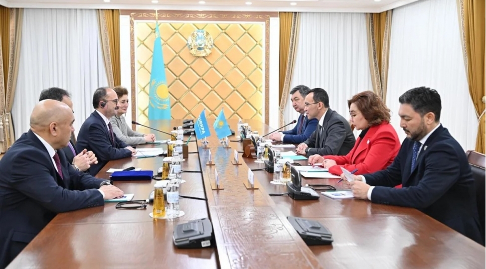 azerbaycan-qirgizistan-ve-turkiye-parlamenterileri-qazaxistana-sefer-edibler