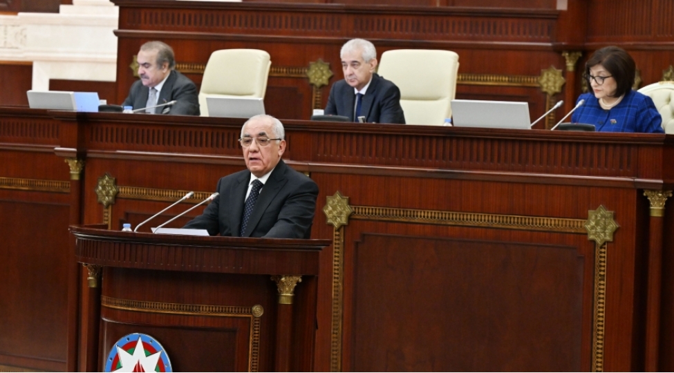 oten-il-azerbaycanin-senaye-zonalarinda-33-milyard-manat-deyerinde-mehsul-istehsal-olunub