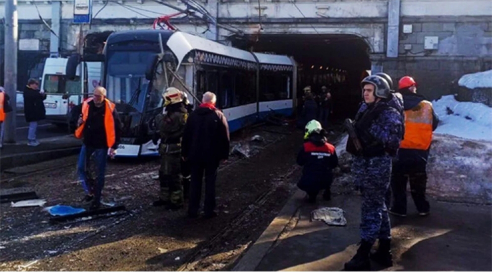 moskvada-iki-tramvay-toqqushdu-20-den-chox-xesaret-alan-var