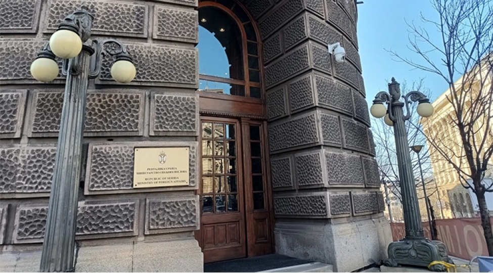 bmt-meruzechisi-serbiyanin-daxili-ishlerine-qarishir-xin-den-achiqlama