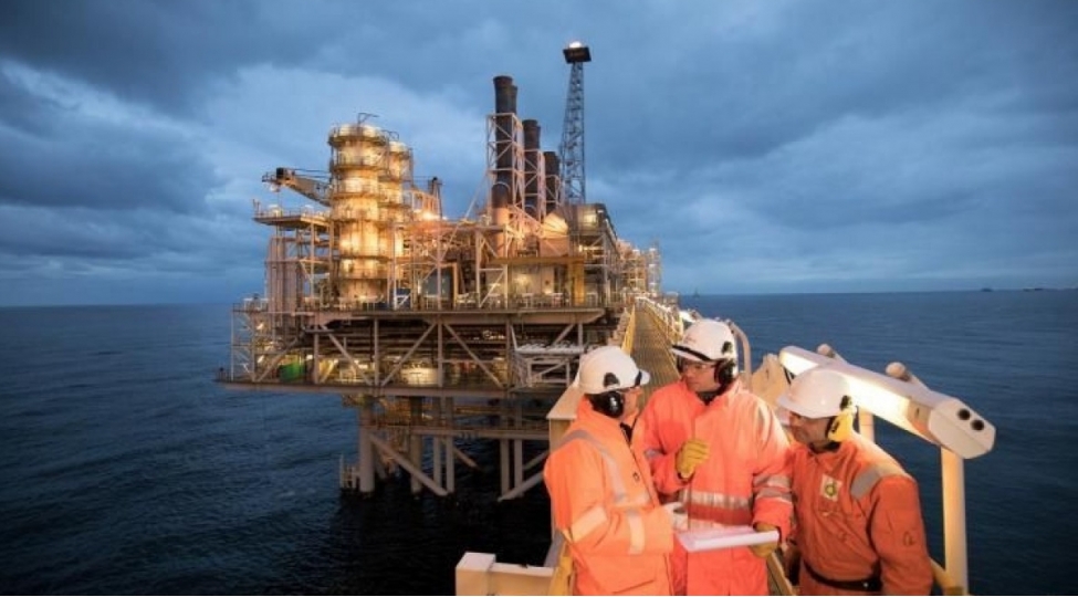 azerbaycanin-neft-qaz-sektoruna-yoneldilen-investisiyalarin-hecmi-keskin-artib