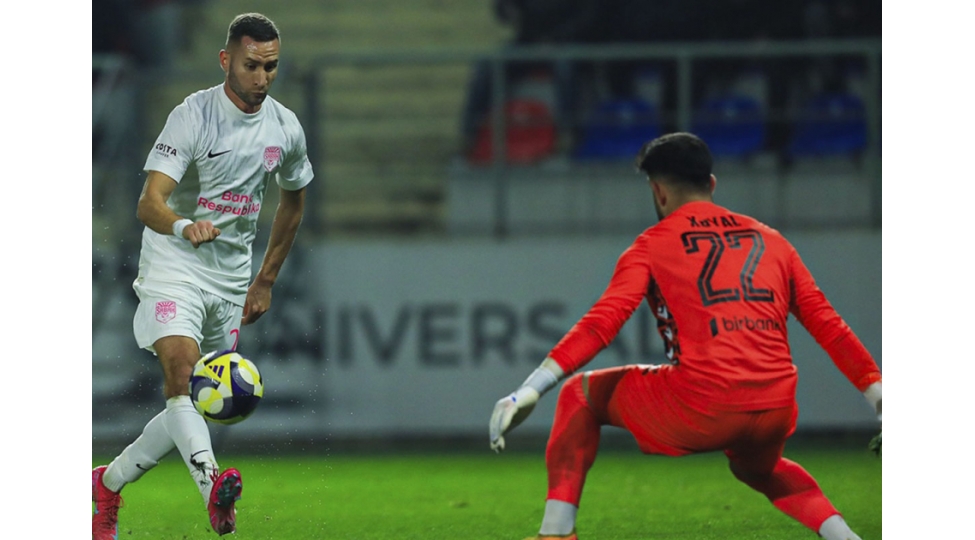 premyer-liqa-zire-yevlax-seferinde-lider-sumqayiti-qebul-edir