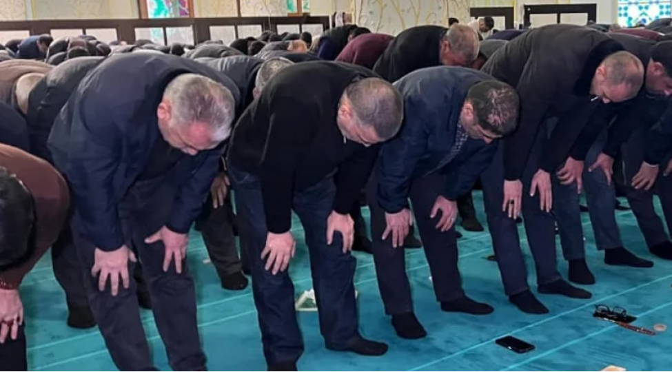 naxchivanda-bayram-namazi-qilinib-3