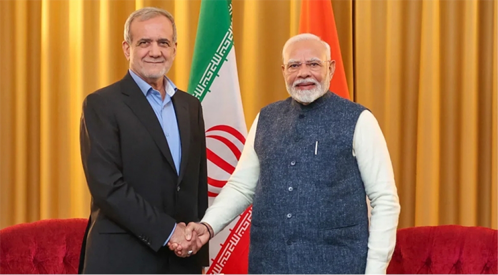 modi-ile-pezeshkian-telefonla-danishiblar