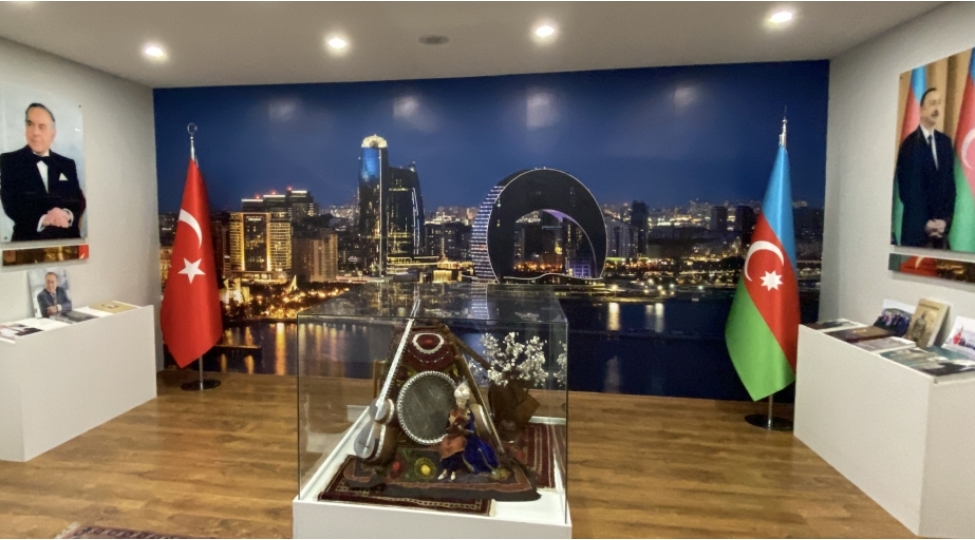 istanbulun-topqapi-medeniyyet-parkinda-azerbaycan-evinin-yenilenmeden-sonra-achilishi-olub