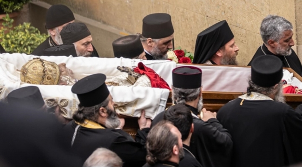 gurcustanin-sabiq-patriarxi-ii-iliya-defn-olunub