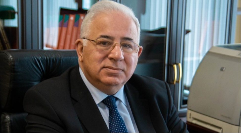 vaqif-kerimov-rusiya-federasiyasinin-emekdar-elm-xadimi-fexri-adina-layiq-gorulub