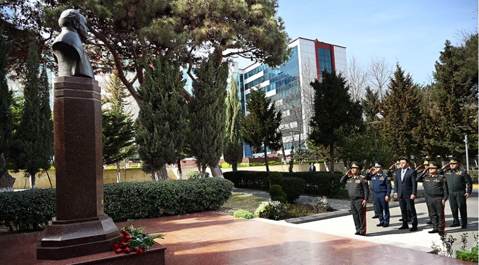 mudafie-nazirliyinin-rehberliyi-herbi-hospitalda-olub-2