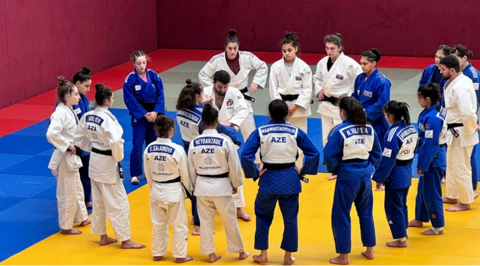 qizlardan-ibaret-cudo-uzre-yigmamiz-beynelxalq-telim-meshq-toplanishina-qatilib