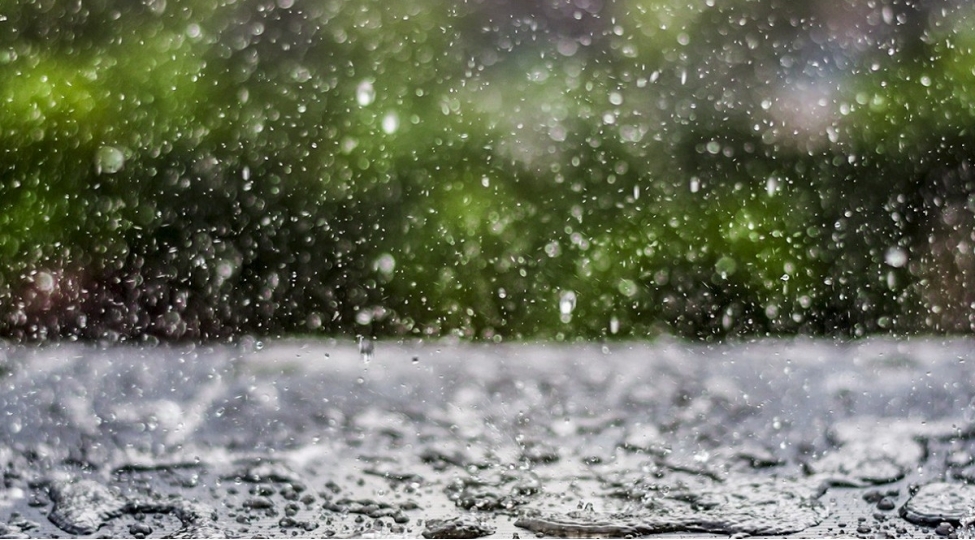 bezi-yerlerde-yagish-yagir-faktiki-hava