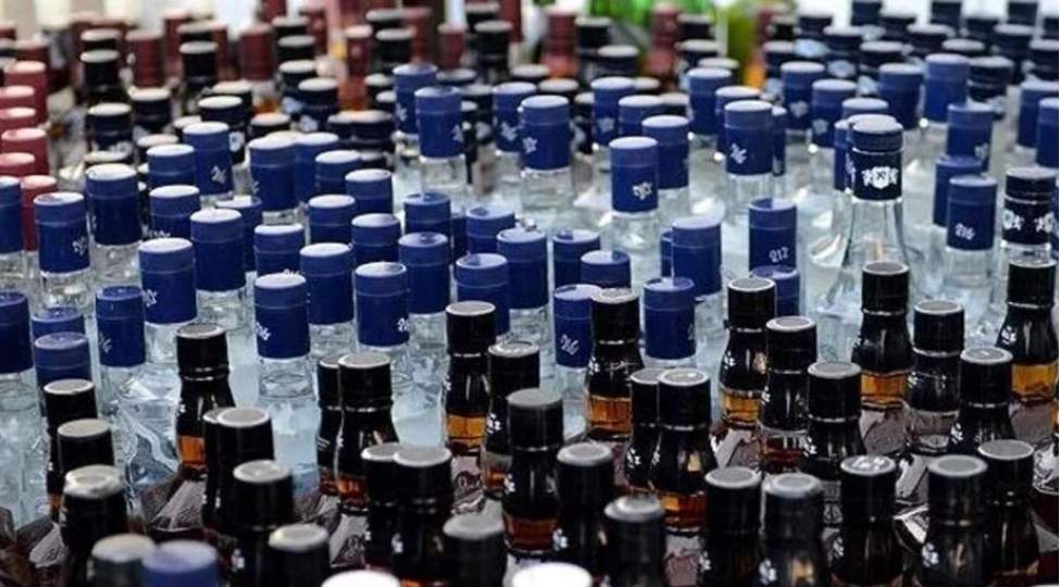 saxta-spirtli-ichkiler-ashkarlanib-hebs-olunanlar-var-istanbuldaemeliyyat