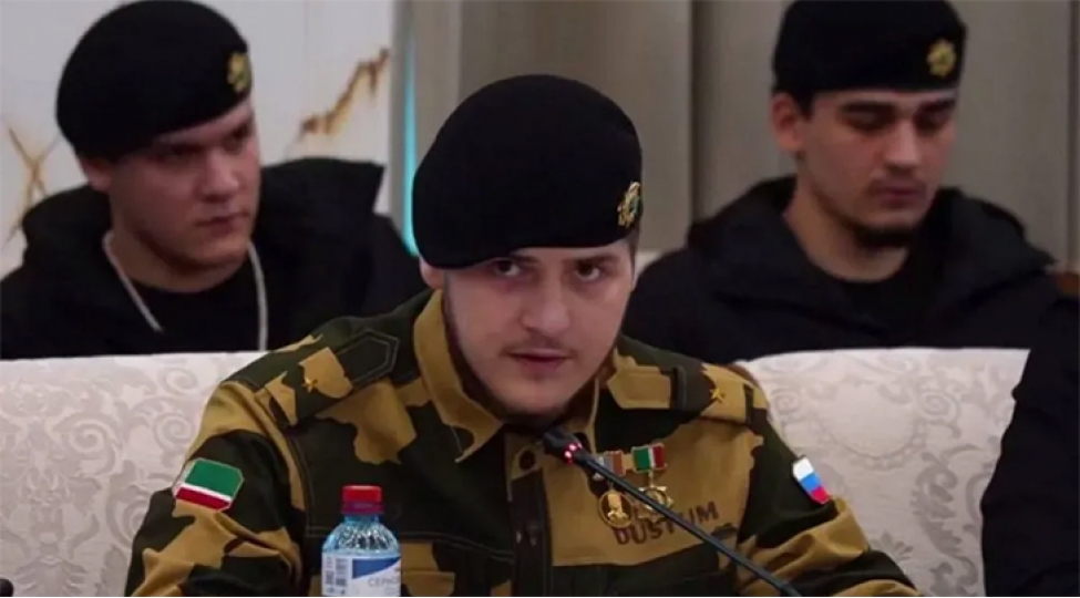 18-yashli-adam-kadirov-rusiyanin-en-genc-mayoru-oldu-video