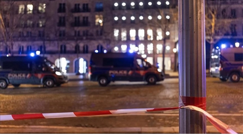 parisde-bank-of-americani-partlatmaq-isteyenlerden-biri-saxlanilib