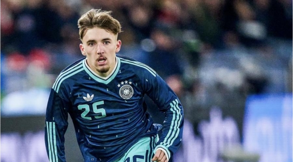 almaniya-millisinde-debut-etdi