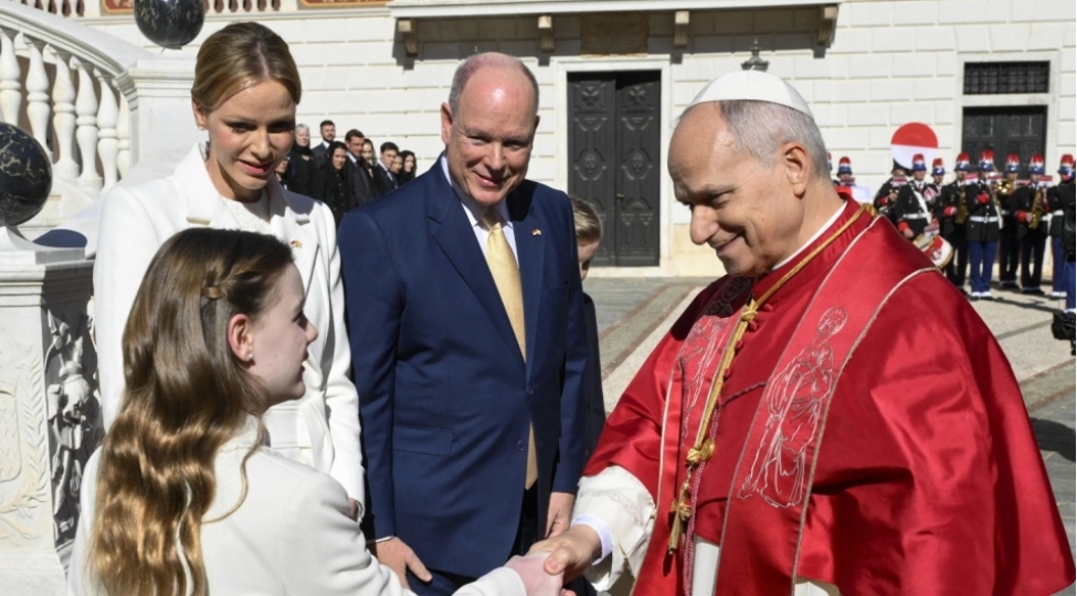 roma-papasi-son-500-ilde-ilk-defe-monakoya-sefer-edib