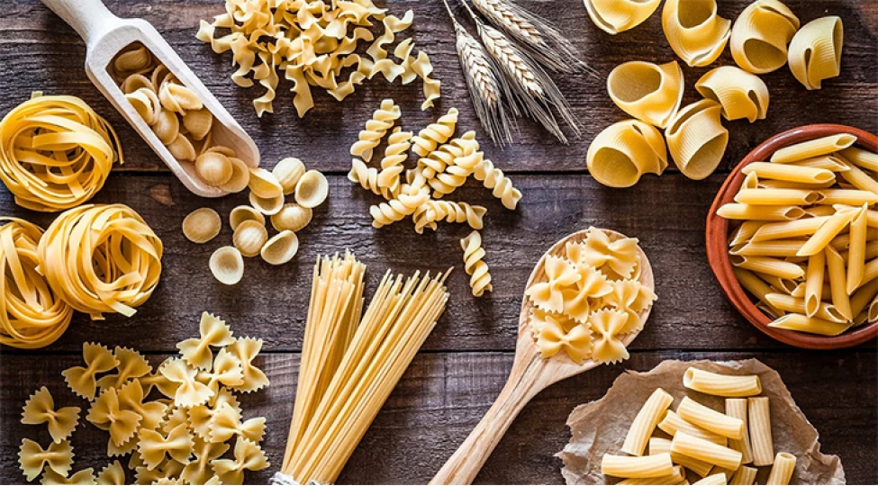 azerbaycanda-makaron-ehtiyati-12-defeden-chox-artib