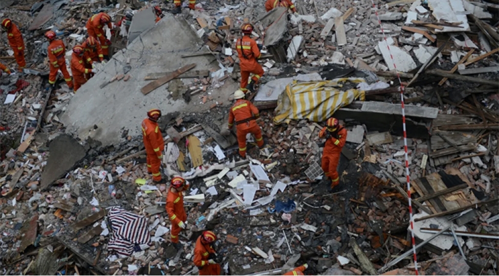 chinde-binanin-bir-hissesi-uchub-yeddi-nefer-olub