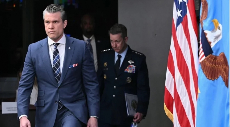 heqset-irana-qarshi-emeliyyatda-ishtirak-eden-absh-qoshunlarini-ziyaret-edib