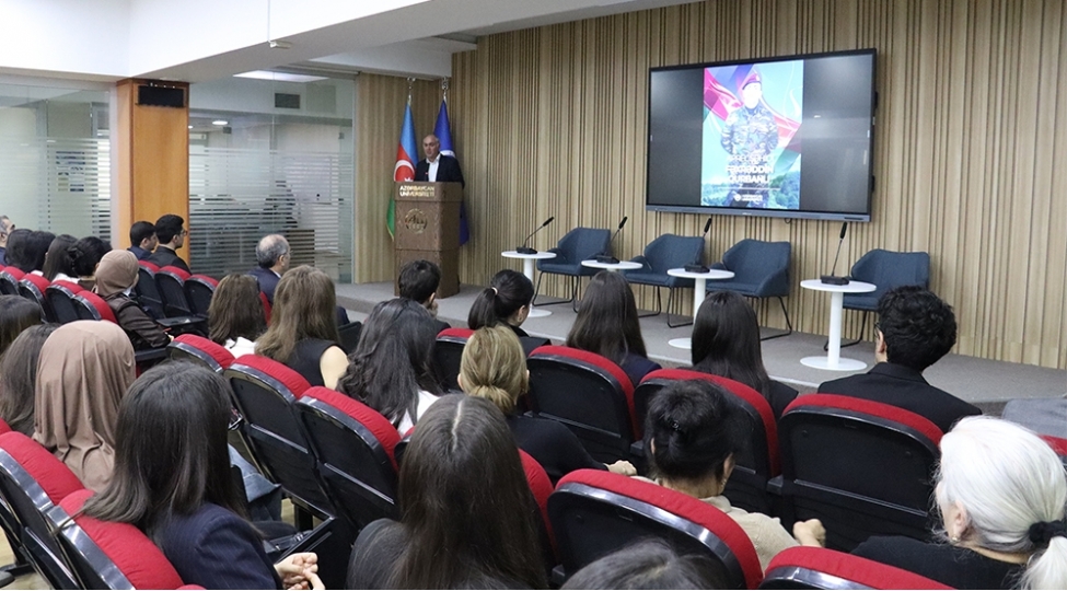 azerbaycan-universitetinde-aprel-doyushlerinin-10-cu-ildonumune-hesr-olunmush-tedbir-kechirilib