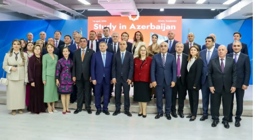 azerbaycan-universiteti-qazaxistanda-kechirilenstudy-in-azerbaijan-tehsil-sergisinde-temsil-olunur