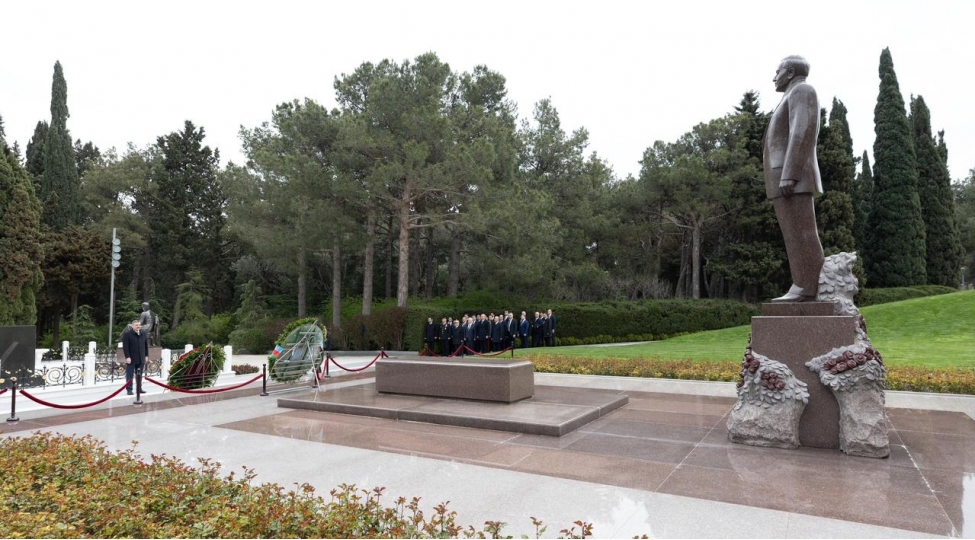 daxili-ishler-naziri-vilayet-eyvazov-turkiyeli-hemkari-ile-gorushub