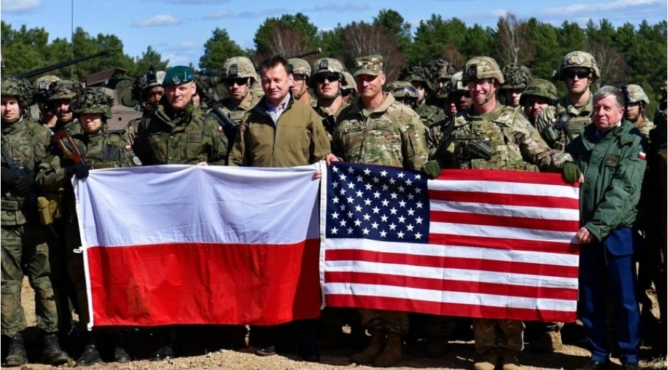 polsha-olkedeki-amerika-herbi-kontingentinin-artirilmasinda-maraqlidir