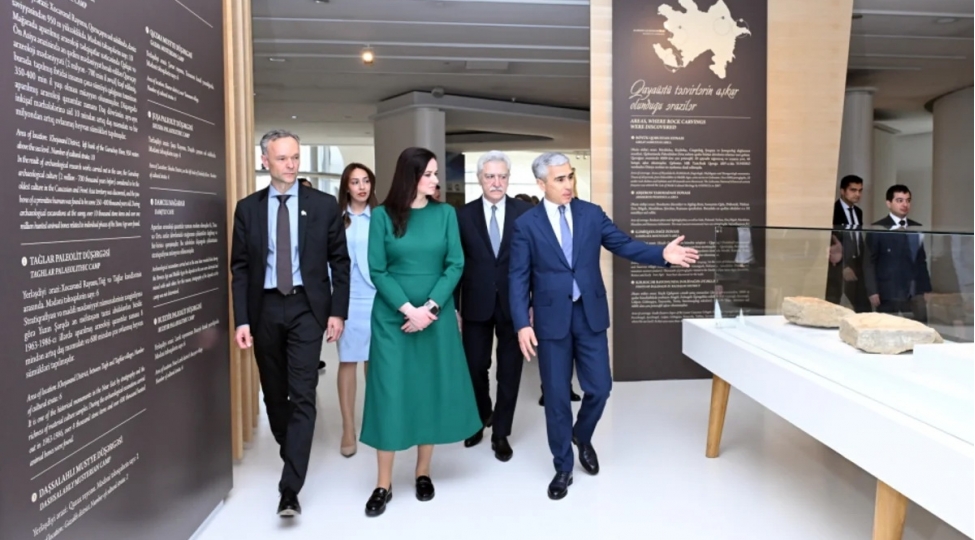 litvanin-bash-naziri-heyder-eliyev-merkezinde-olub