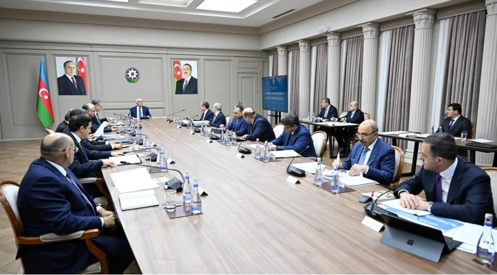 iqtisadi-shuranin-iclasinda-sahibkarlarin-problemleri-muzakire-olunub