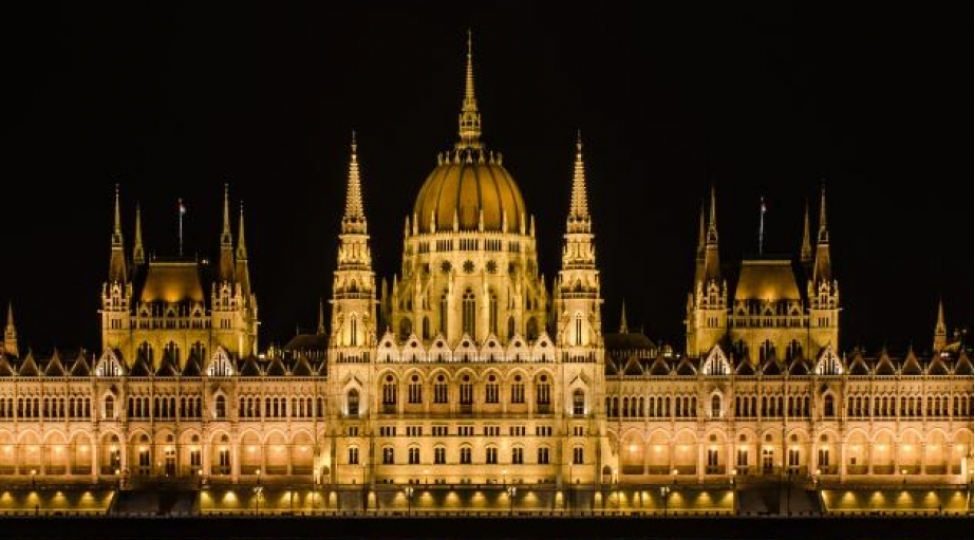 macaristanin-esas-qanununa-deyishiklik-edilmesi-planlashdirilir