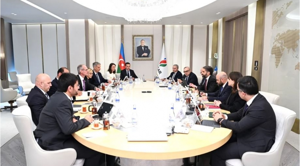 absheron-qaz-kondensat-yataginin-tammiqyasli-ishlenmesi-uzre-gorulen-ishler-muzakire-olunub