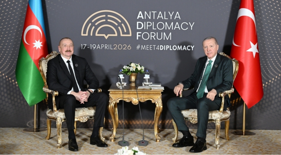 antalyada-azerbaycan-prezidenti-ilham-eliyevle-turkiye-prezidenti-receb-tayyib-erdoganin-gorushu-kechirilib