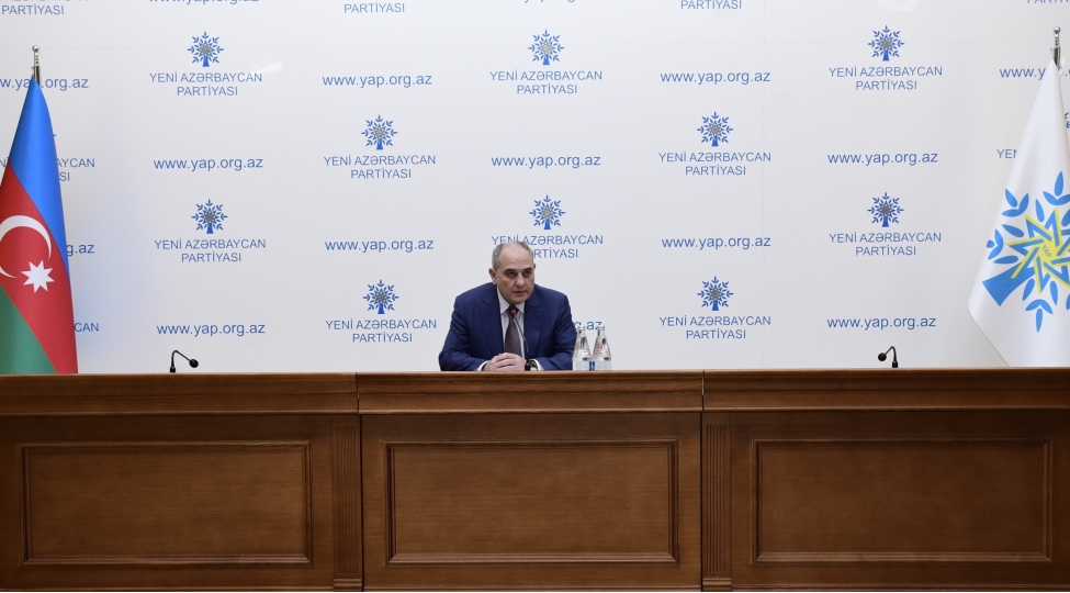 yap-idare-heyetinin-iclasi-kechirilib-6